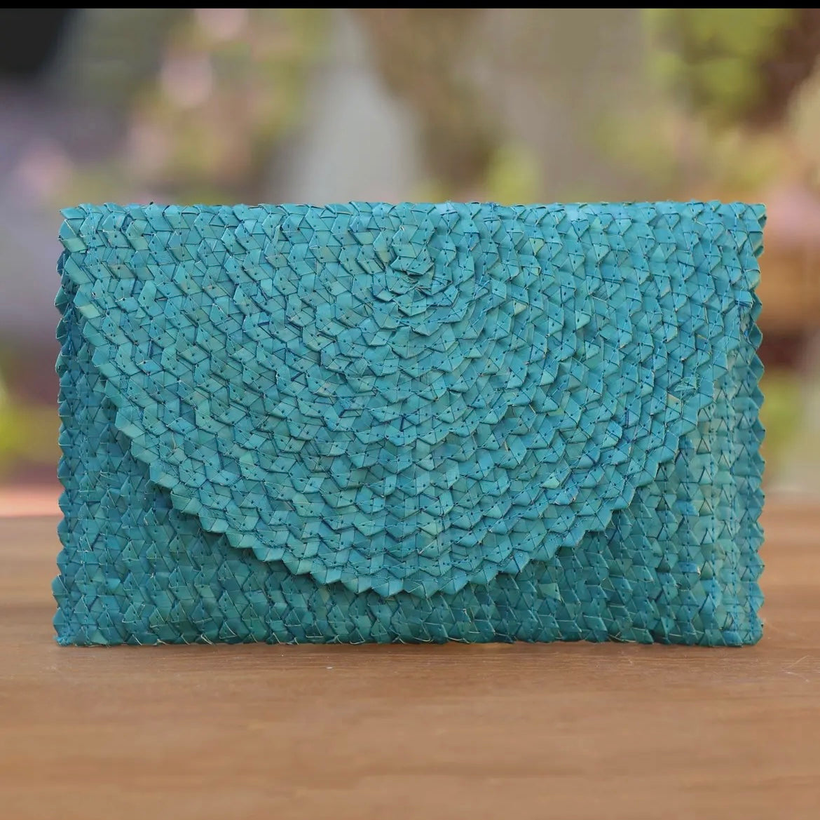 Small Straw Envelope Clutch Purse